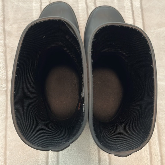 Hunter Kids Black Rain Boots - Picture 7 of 10